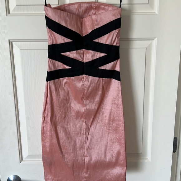 Dress - Picture 2 of 3